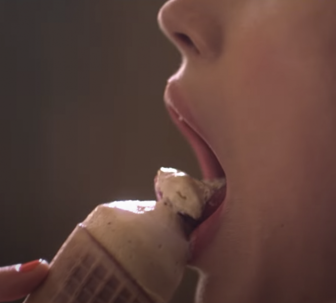 A. Publicité pour glace