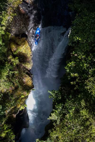 Sports, Nouria Newman, Kayack